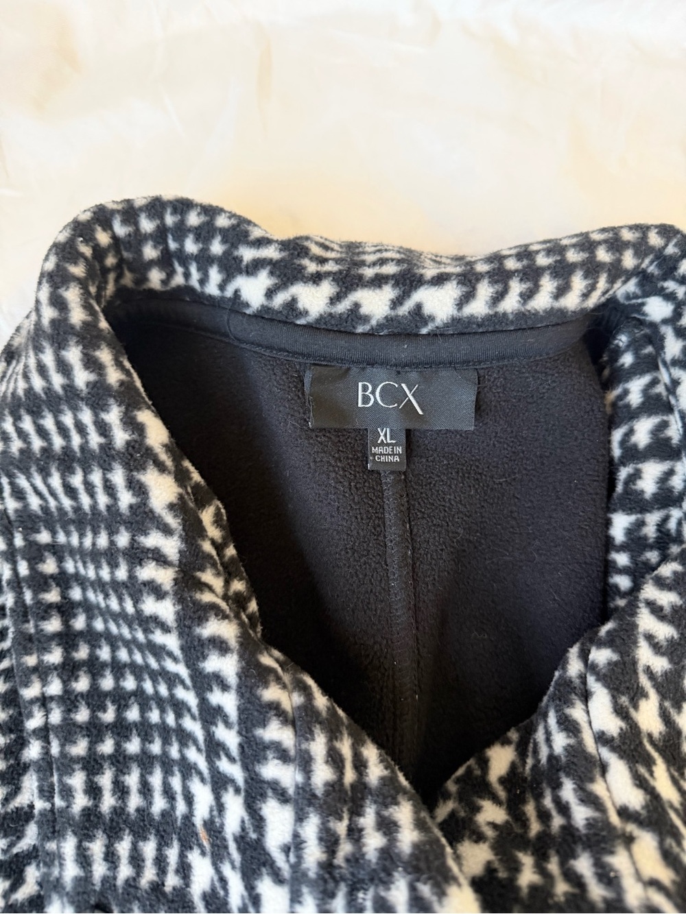 BCX Black & White Houndstooth Peacoat with Waist Tie - Picture 5 of 7